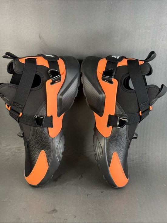 Nike Air Huarache City Utility \'Black Total Orange\' sneaker men’s size 13(W14.5) main image 5